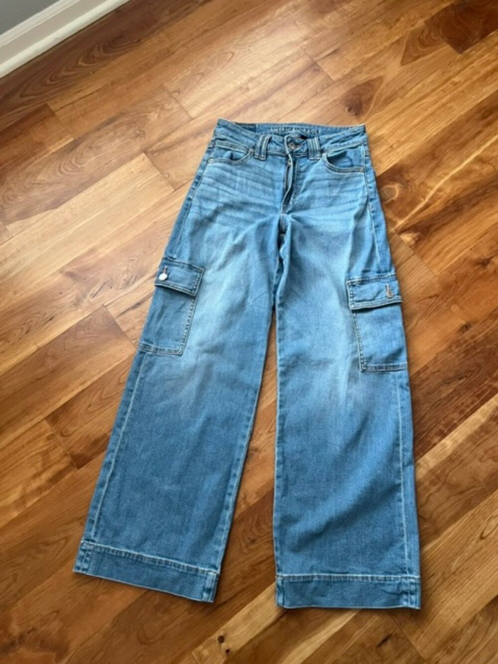 AE Super High Rise Baggy Wide Leg Cargo Jeans